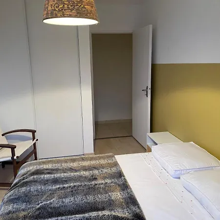 Pasteur Apartman *